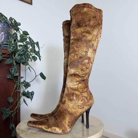 Bakers Shoes - Vintage 90s 2000s knee high square pointed toe high heel, velvet paisley pattern